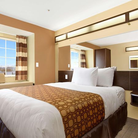 Microtel Inn & Suites By Wyndham Shelbyville Bagian luar foto