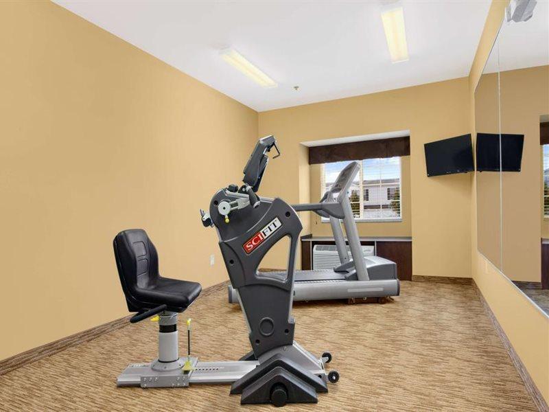 Microtel Inn & Suites By Wyndham Shelbyville Bagian luar foto