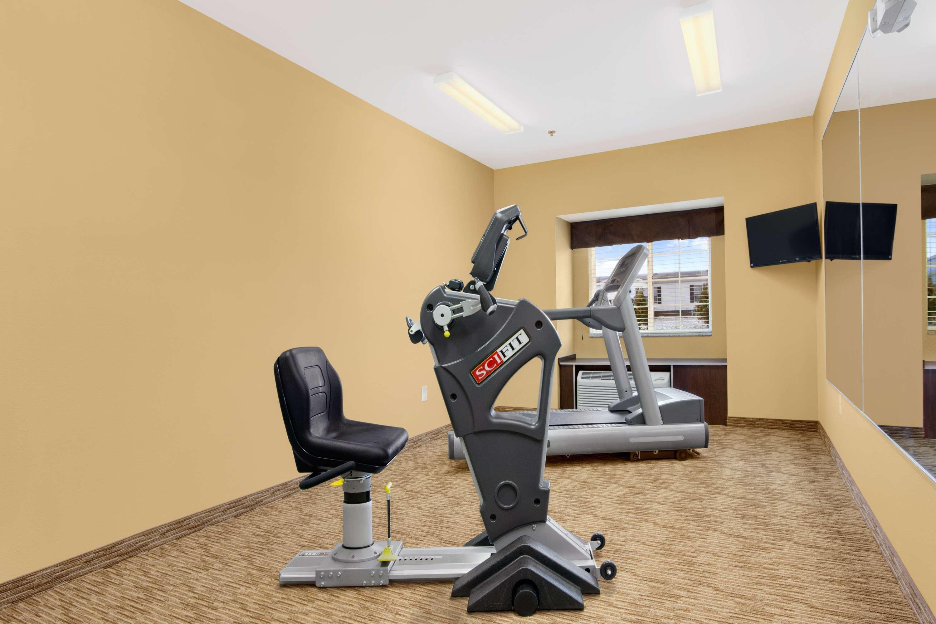 Microtel Inn & Suites By Wyndham Shelbyville Bagian luar foto
