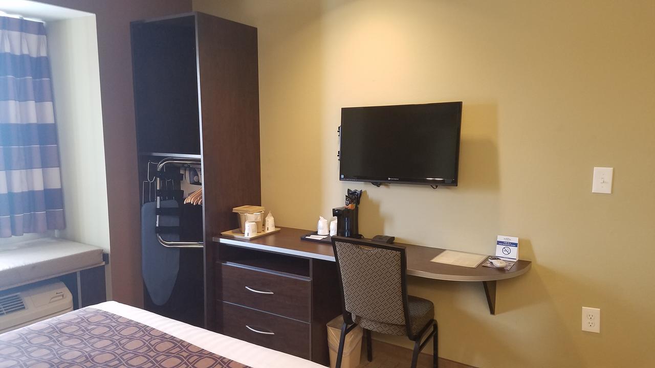 Microtel Inn & Suites By Wyndham Shelbyville Bagian luar foto