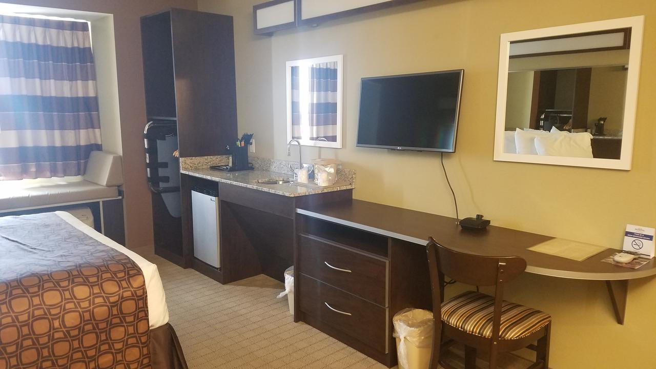 Microtel Inn & Suites By Wyndham Shelbyville Bagian luar foto