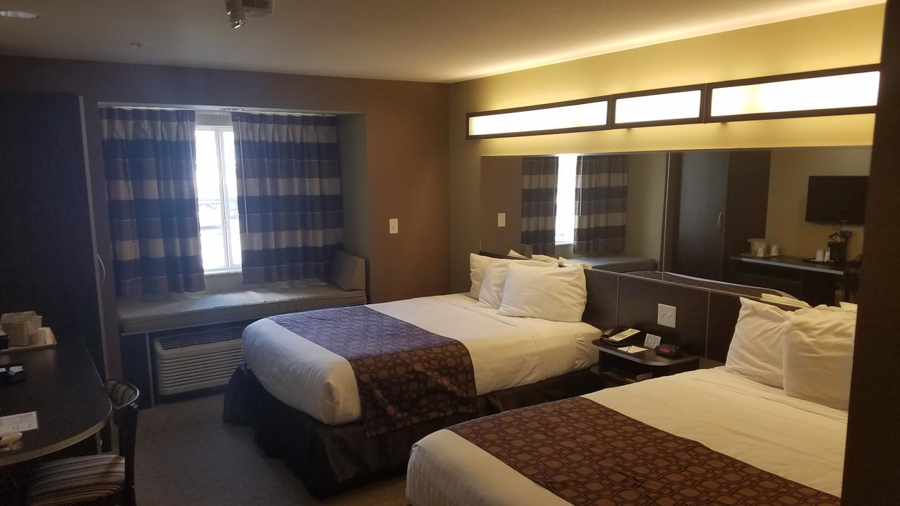 Microtel Inn & Suites By Wyndham Shelbyville Bagian luar foto