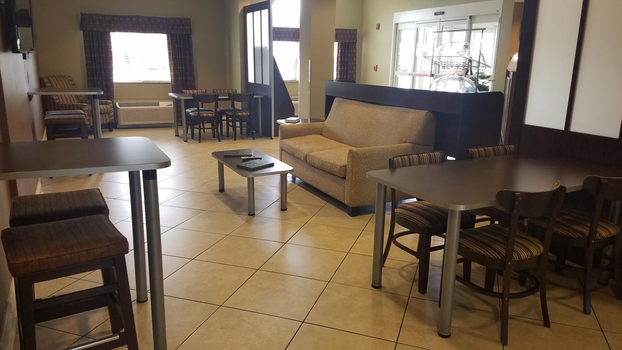 Microtel Inn & Suites By Wyndham Shelbyville Bagian luar foto